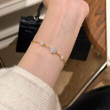 Vòng tay nữ mạ vàng 18K đính đá Zirconia hình cỏ bốn lá kiểu Pháp cổ điển - Vàng - Xem 3