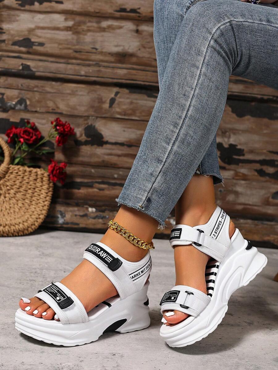 Sandalias de mujer de verano 2025, sandalias con cuña y suela gruesa, sandalias de tacón alto, sandalias de playa versátiles de moda, sandalias casuales para exteriores, zapatos sencillos para ir al trabajo para mujer - Blanco - Ver 1