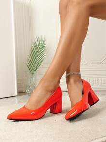 Petits escarpins rétro de style "babies" pour femmes, nouvelles chaussures à talons hauts pour femmes, chaussures de robe décontractées et élégantes à talon épais de couleur unie et à bout rond, style coréen