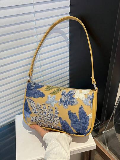 亮片刺绣链条单肩包，经典设计刺绣花卉半圆形斜挎包，女士时尚撞色亮片拼接拉链晚宴包。首选包型，多用途包，可斜挎，链条对折后可单肩。（图案位置随机剪裁）