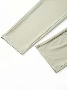 男士轻便透气弹力跑步裤，夏季款，带拉链口袋和抽绳腰带，采用柔软舒适的冰丝面料，纯色运动裤，适合日常穿着、户外活动、健身、度假、休闲垂钓等场合。 - 卡其色 - 查看 8