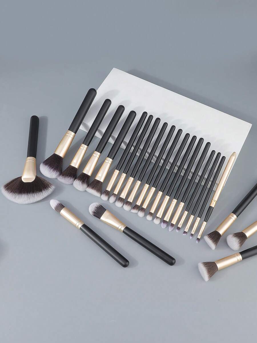24 Pieces Makeup Brushes Kit Face Eye Beauty Brushes For Foundation Conceal Eyeshadow Contour Brush,Foundation Blush Blending Natural Beauty Make Up Brush Maquiagem