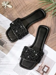Novos Sandálias Verão 2025 Preto Clássico Strass Plus Size Casuais Confortáveis Versáteis Femininas, Sandálias Chinelo de Dedo Quadrado Rasteiro Praia Interno/Externo