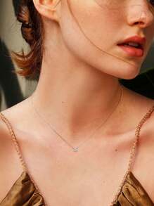 XUJIA 1PC Classic 0.3ct/0.5ct Moissanite Necklace For Women Round 4mm/5mm 925 Sterling Silver Necklace 40+5cm Women's Jewelry Anniversary Birthday Jewelry Gifts For Her With GRA Certificate