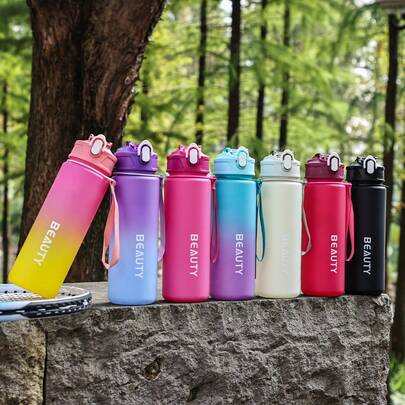 （适合男孩和女孩，6 种颜色可选）学生水瓶，适合幼儿园，补水提醒，带量杯。1 个 800 毫升水瓶带背带，防漏、防震、便携 - 适合旅行、户外活动