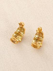 1 Pair Retro Creative Pinched Ear Studs, Fashionable High-Quality Stainless Steel Versatile Jewelry For Women
