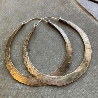 2025 Fashionable Bohemian Earrings For Women - Exaggerated Retro Crescent Moon Earrings, Hammered Metal Water Ripple Design, Unique Statement Ring Earrings, Perfect Gift For Mother's Day, Birthday, Christmas