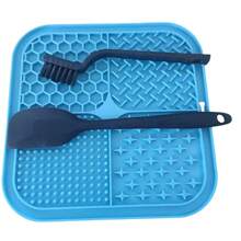 Lick Mat For Dogs And Cats, 7.9inch Licking Pad With Suction Cups, Slow Feeder Pet Bowls For Training And Bathing Grooming Large 3 Packs