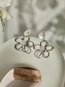 1 Pair Geometric Design Pearl Petal Drop Earrings Winter Gifts - Platinum - View 1