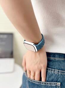 Cool Summer Sports Silicone Strap For Apple Watch 38 40 41 42 44 45 46 49mm Fashion Watch Strap Breathable Hole Design For Apple Watch Series 10 9/8/7/6/5/4/3/2/1/SE Buckle Watch Band