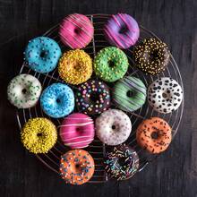 硅胶迷你甜甜圈模具，不粘材质，4/6/12/24孔可选，专业厨房用具，可重复使用，家用烘焙工具，厨房配件