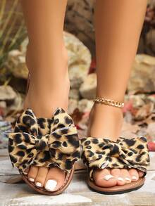 Teenagers Students' New Stylish Wild Charisma Extra Large Leopard Print Bow Flat Casual Sandals, Fashion Street Style All Season Everyday Wear, Light Brown Leopard Print Slides, Dark Brown Leopard Print Slides, Black & White Leopard Print Slides - Chocolate Brown - View 2