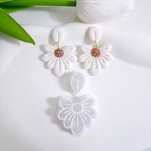 2pcs Flower Polymer Clay Earring Molds Cutting Mould - White - View 1