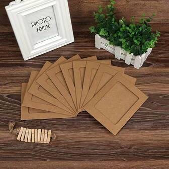 1 set de fondos de marcos de fotos de papel (incluye 10 marcos de papel kraft, 10 clips pequeños y 1 cuerda) que se pueden usar para colgar fotos de 6 pulgadas. Los banners de exhibición de fotos de papel DIY son perfectos para cumpleaños, bodas, aniversarios y despedidas de soltera. También es adecuado como un conjunto de regalo para Navidad, Año Nuevo, Halloween, Eid, Día de la Madre y Día del Padre.