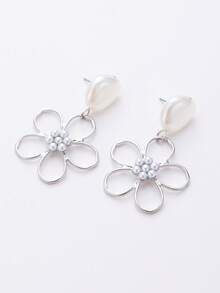 1 Pair Geometric Design Pearl Petal Drop Earrings Winter Gifts - Platinum - View 5