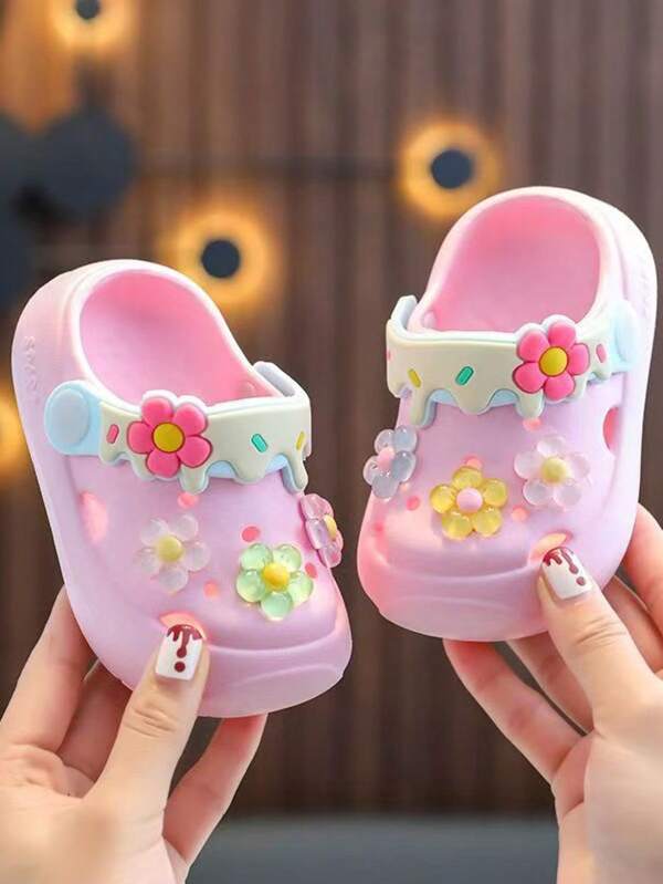 Sandales respirantes à trous pour enfants, Charmantes sandales intérieures antidérapantes à fleurs pour jeunes filles, Semelle souple double port, Été