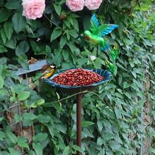 1pc Iron Hummingbird & Leaf Shaped Outdoor Bird Feeder, Decorative Atmosphere, Favorite For Bird Lovers