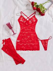 Lingerie sexy, ensemble robe-harnais érotique rouge romantique. Conçu de manière , il stimule une imagination sans limites et dégage une atmosphère romantique.