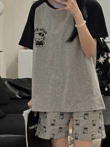 Sanrio Set de 2 piezas de Pijama con diseño de estampado de Hello Kitty que incluye camiseta de manga corta y pantalones cortos, de ajuste suelto y cómodo, apropiado para todas las estaciones