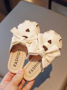 1双女童分趾拖鞋，夏季新款镂空蝴蝶结装饰，适合小女孩，儿童平底凉鞋，适合沙滩和室内穿着 - 米色 - 查看 5