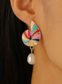 1 par de pendientes con diseño de caracol de colores y perlas falsas, accesorio elegante y encantador para mujeres, adecuado para fiestas, banquetes y uso diario