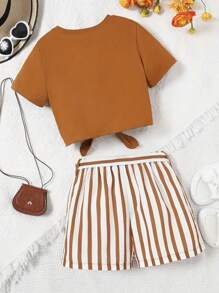 2 peças/Conjunto Top de Manga Curta com Estampa de Amor para Meninas e Adolescentes Uso Casual Diário + Shorts com Estampa Listrada com Cinto Listrado Aleatório