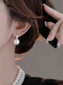 1 Pair Delicate French Style Rhinestone & Pearl Decorated Earrings, Elegant Luxury Small Brand Design Earrings