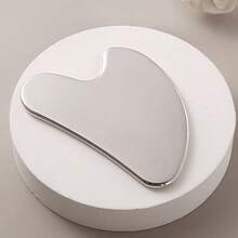 1/2 dụng cụ Gua Sha hình trái tim bằng thép không gỉ, thích hợp để massage mặt, bảng massage thư giãn cơ di động, dụng cụ Gua Sha mặt bằng thép không gỉ - Dụng cụ massage mặt - Dụng cụ Gua Sha kim loại mịn và chắc chắn, dùng cho mặt và cơ thể, giảm sưng - Dụng cụ massage Gua Sha, thiết kế hình trái tim, màu bạc, dụng cụ Gua Sha mặt bằng thép không gỉ, dùng để Gua Sha kim loại cho mặt, làm săn chắc da, máy massage toàn thân, mắt và cổ. - Nhiều màu - Xem 15