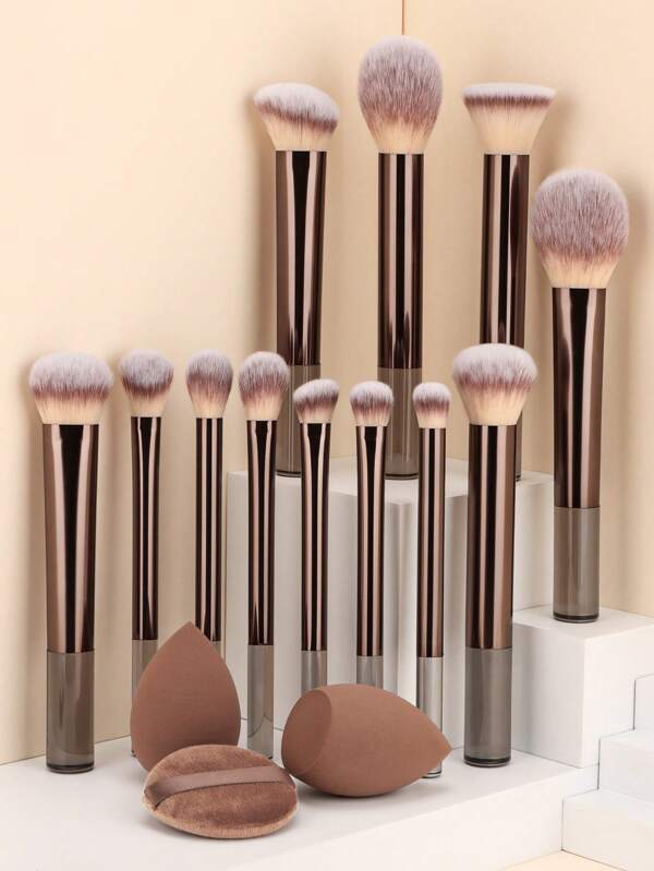 Professionele set van 8 make-upkwasten, inclusief poederkwast, blushkwast, contourkwast, oogschaduwkwast, highlighterkwast - hoogwaardige make-upkwasten voor een vlekkeloze make-uptoepassing