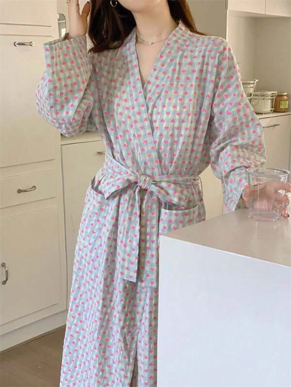 1pc Women's Thick Comfy Sleepwear & Bathrobe, Sweet Heart Plaid Pattern, Loose Fit Mid-Length Casual Home Dress, V-Neck Long Sleeve With Pockets, Suitable For Spring, Autumn Back To School