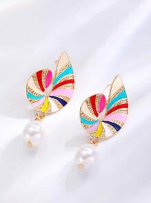 1 par de pendientes con diseño de caracol de colores y perlas falsas, accesorio elegante y encantador para mujeres, adecuado para fiestas, banquetes y uso diario