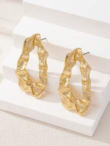 1 Pair Asymmetrical Hollow European And American Style Earrings - Yellow Gold - View 2