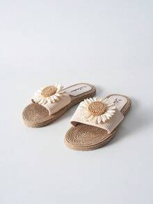 Tropiscape New Spring Summer Floral Slippers Women Sunflowers Classic Beige Sandals Elegant Lightweight Beach Outing Shoes Beach Autumn Winter Gifts