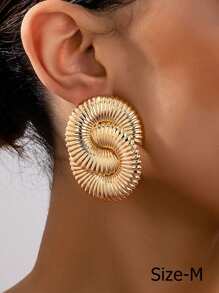 Boucles d'oreilles mode femme, boucles d'oreilles clous avec texture métallique exagérée, bijoux convenant pour un usage quotidien et en vacances