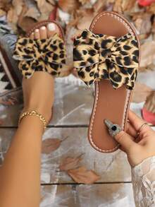 Teenagers Students' New Stylish Wild Charisma Extra Large Leopard Print Bow Flat Casual Sandals, Fashion Street Style All Season Everyday Wear, Light Brown Leopard Print Slides, Dark Brown Leopard Print Slides, Black & White Leopard Print Slides - Chocolate Brown - View 1