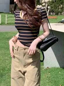 时尚别致的条纹T恤，显瘦减龄，适合夏季休闲穿着。 - 藏蓝色 - 查看 6