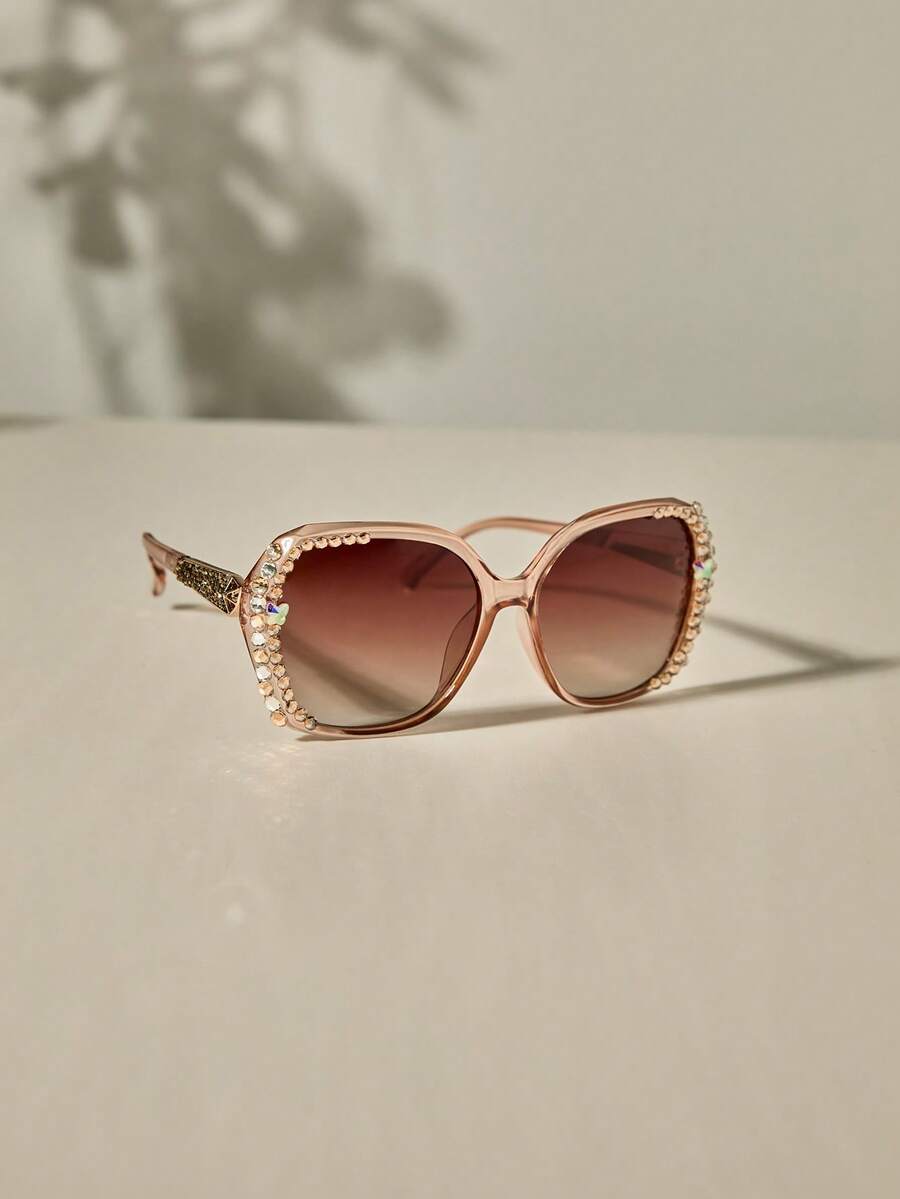 1pc New Oval Full Frame Crystal Rhinestone Fashion Glasses, Y2K Style For Women, Suitable For Driving, Beach, Outdoor, Travel, Going Out, Fashion Accessory Gift, Color: Black Winter Gifts