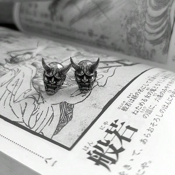 1 Pair Punk Style Horror Spiral Horn Demon Mask Earrings