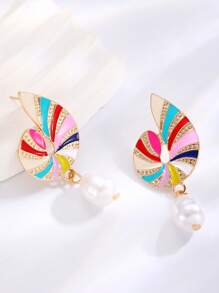 1 par de pendientes con diseño de caracol de colores y perlas falsas, accesorio elegante y encantador para mujeres, adecuado para fiestas, banquetes y uso diario