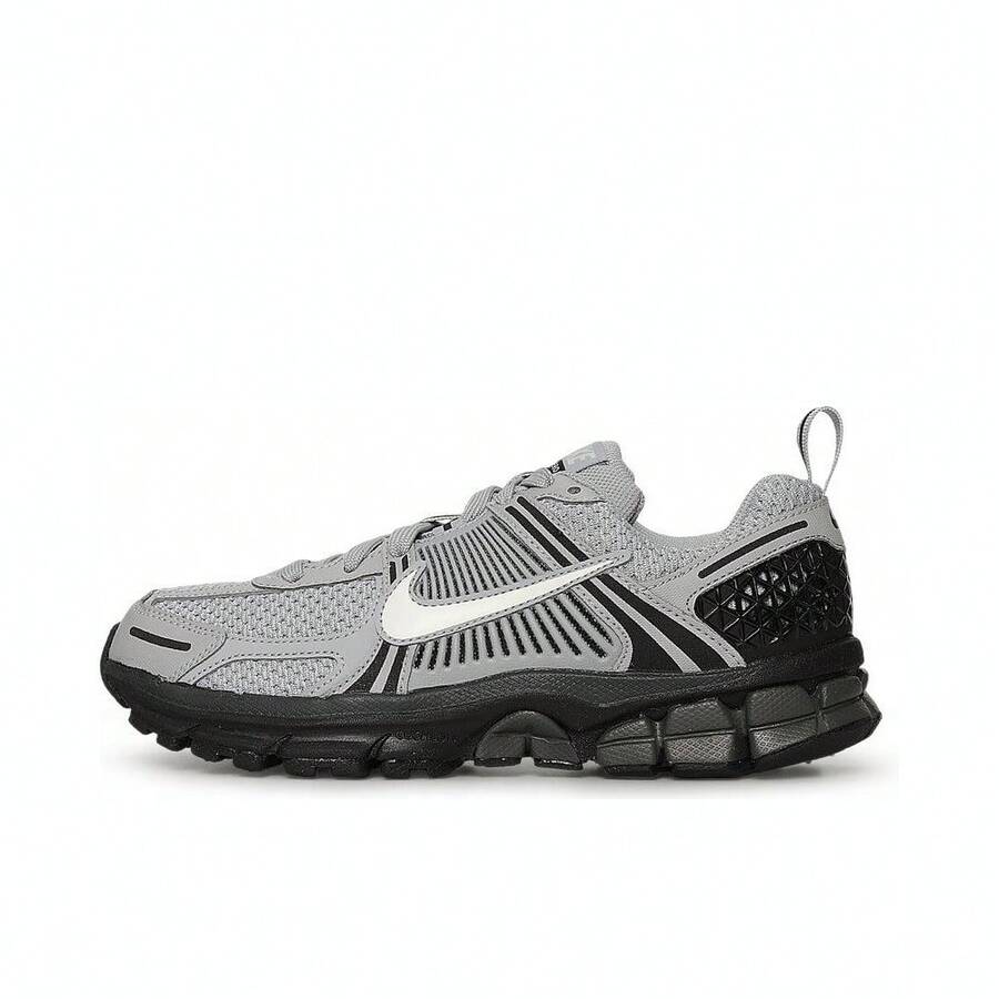 Nike VOMERO 5 GS 青年休闲低帮运动鞋 HV6421-001 - 黑色 - 查看 1