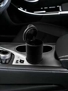 1个车载烟灰缸 - 专为桌面使用而设计，防烟灰溢出，密闭防漏设计，无异味，防水。使用时，请向水箱中加入适量水，以防止高温熔化并确保香烟完全熄灭。适用于驾驶、房间、客厅等多种场合。