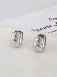 2pcs Fashionable And Versatile U-Shaped Hoop Earrings For Women, High-Grade Textured Geometric Huggie Earrings, Retro Niche Jewelry Accessories For Daily Wear