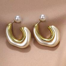 1 Pair Asymmetrical Bicolor Pearl C Hoop Earrings, Vintage Minimalist Fashionable Earrings