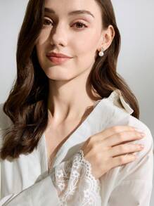 1 par de pendientes de perla falsa y cristal blanco con diseño sencillo y personalizado, elegantes y hermosos, para mujer, joyería, regalo de Navidad e invierno