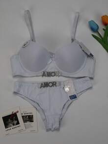 Conjunto de ropa interior para mujer, braguita de cintura baja, copa B, copas cómodas de cobertura total, tres botones, tirantes ajustables, decoración de lazo, decoración de letras de metal, sujetador de lentejuelas de color sólido sexy y cómodo. - Blanco - Ver 1