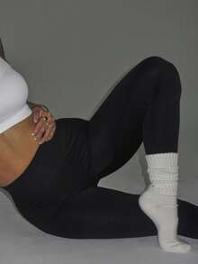 High-Quality Export-Grade Nylon Pants. New Women's Spring/Summer Apparel. Must-Have For International Fashion Enthusiasts. Minimalist And Versatile, Suitable For Outdoor Activities, Fitness, Yoga, Running, And Various Exercises. Sports - Black - View 4