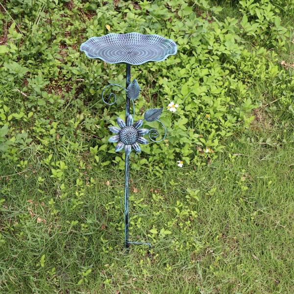 1pc Metal Bird Feeder With Ground Stake, Multiple Styles Available. Easy Installation, Suitable For Villa Gardens, Lawns, Yards And Other Outdoor Scenes, Ideal For Bird Lovers
