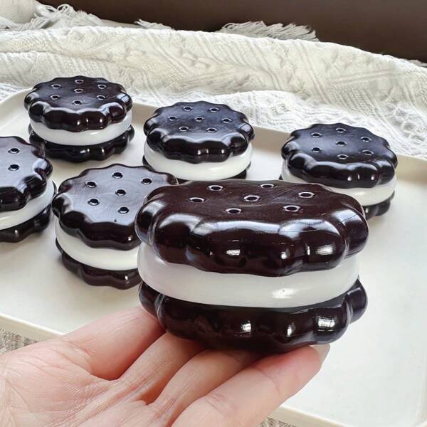 1 peça - Novo e mais vendido brinquedo divertido de biscoito preto macio e divertido, brinquedo inquieto, recuperação lenta, perfeito para presentes de festa, uso no escritório, brinquedos de alta beleza, itens colecionáveis fofos de Natal e Halloween, recuperação lenta