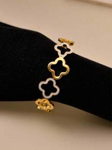 1pc Stainless Steel 18k Gold Plated Hollow Four-Leaf Clover Bangle Bracelet With Spring Clasp, Perfect Gift For Women On Valentine's Day Or Holidays
