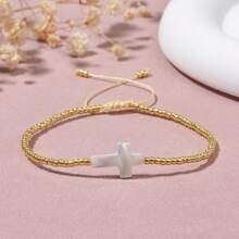 1 Stück legeres minimalistisches Perlen-Armband mit 4-Blatt Klee und Muschel, verstellbar, geeignet für den täglichen Gebrauch von Frauen und für den Urlaub, tolles Geschenk für den Geburtstag